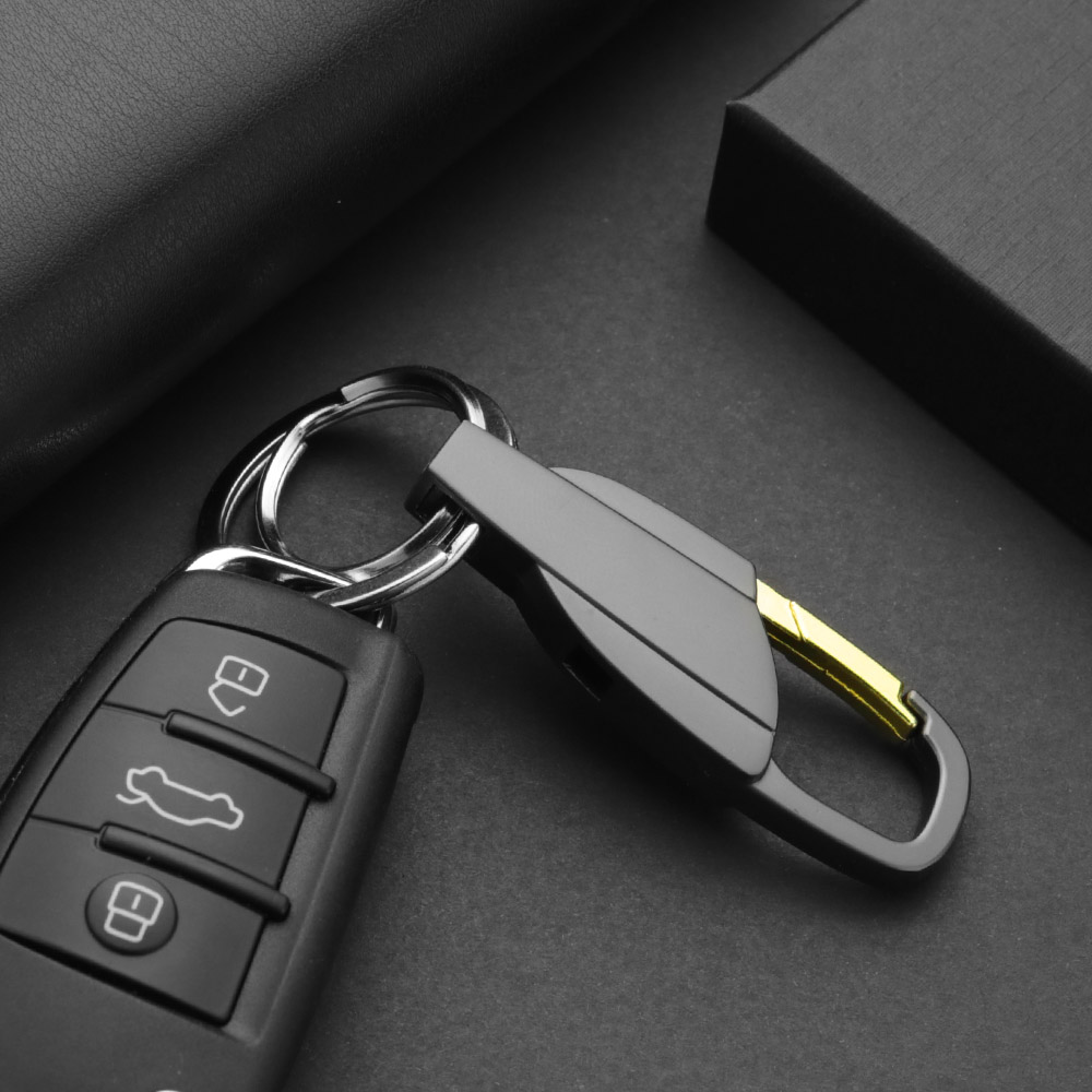 Porte-clés avec lettrage perso - Men Accessories In Silver avis et prix