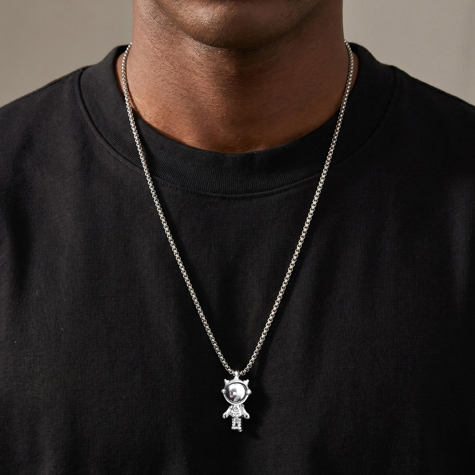 Collier pendentif astronaute V - X Men Accessories avis et prix